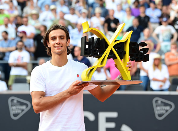 大连体育场 大连体育场